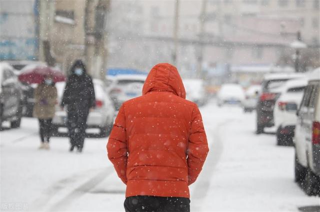 FB体育 FB体育平台天气预报：6号中雨中雪断崖式降温23年春节冷到哭？看农谚咋说(图2)