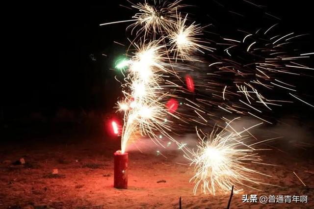 FB体育 FB体育平台今年春节能燃放烟花爆竹？多地对此做出回应(图4)