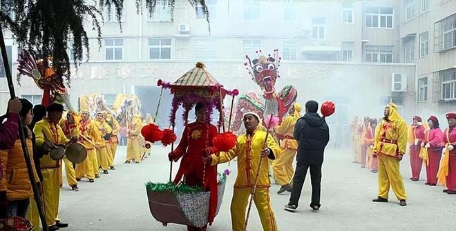 FB体育 FB体育平台春节假期延长至10天？人大代表建议引热议！网友态度罕见一致(图7)