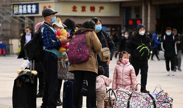 FB体育 FB体育平台返乡“新政策”出台：明年春节能“回家过年”吗？如今答案来了(图2)