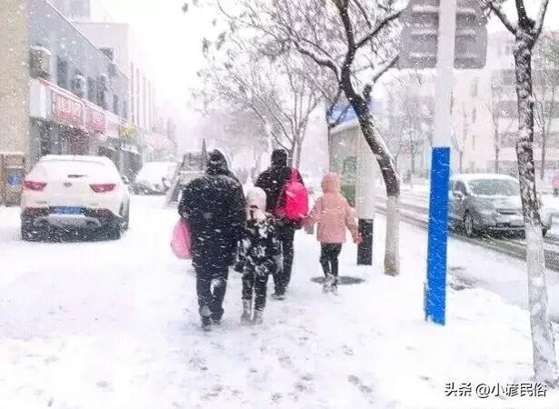 FB体育 FB体育平台明天5号大范围中到大雪断崖式降温2023年春节冷哭？农谚咋说(图2)