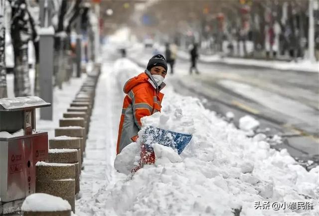 FB体育 FB体育平台明天5号大范围中到大雪断崖式降温2023年春节冷哭？农谚咋说(图3)