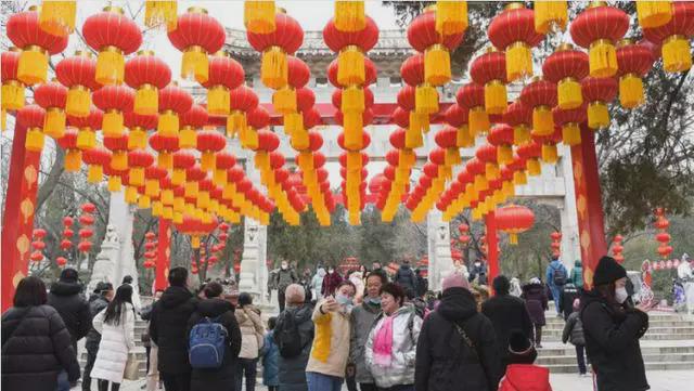 FB体育 FB体育平台中国新年不受重视根本在于自身不重视应把春节改回农历新年(图1)