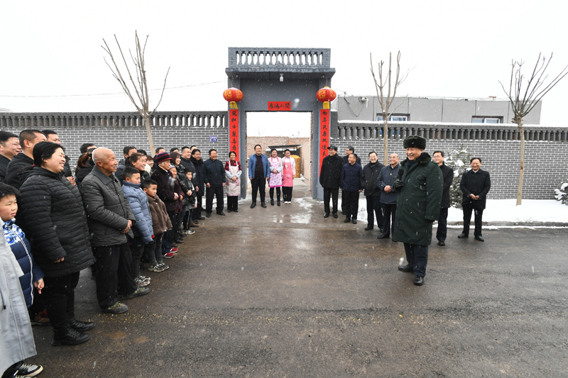 习春节前夕赴山西看望慰问基层干部群众FB体育 FB体育平台 向全国各族人民致以美好的新春祝福(图7)