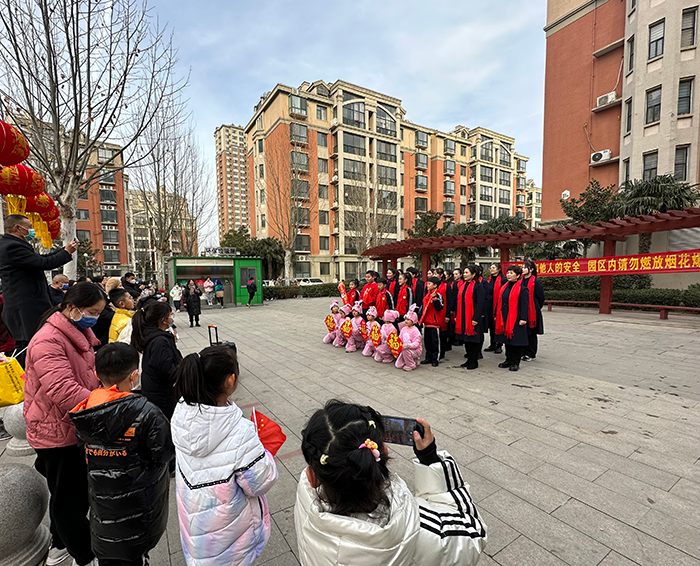 FB体育 FB体育平台新春走基层｜多彩卯兔闹新春长垣娃娃们的别样春节(图4)