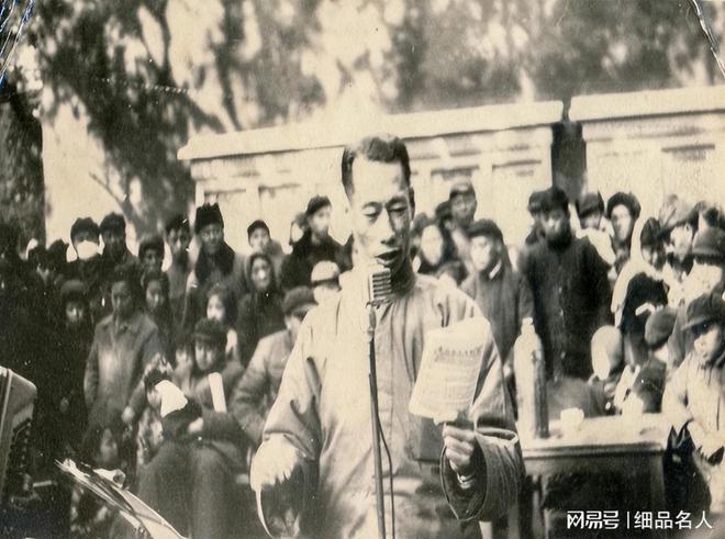 FB体育 FB体育平台《春节序曲》李焕之：与结发妻子相爱一生晚年患癌双耳失聪(图6)