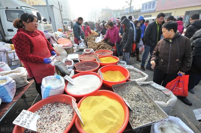 FB体育 FB体育平台新年将至传统美食习俗不能忘备好传统年货幸福美满过春节(图1)